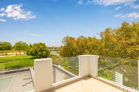 5 bedrooms Villa in Jumeirah Islands, UAE No. 9288 21