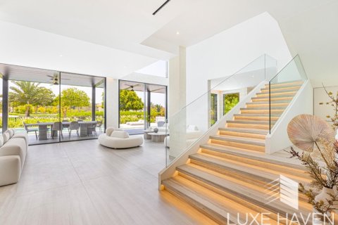 5 bedrooms Villa in Jumeirah Islands, UAE No. 9288 7