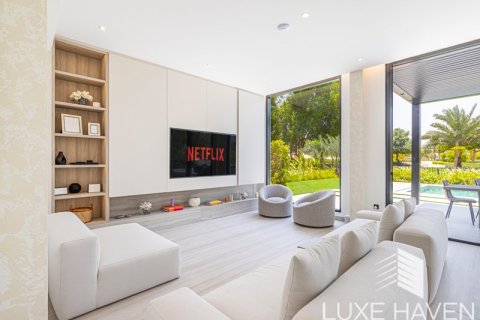 5 bedrooms Villa in Jumeirah Islands, UAE No. 9288 6