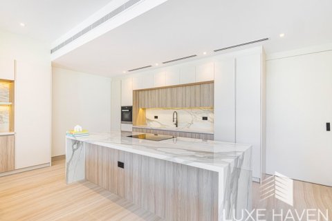5 bedrooms Villa in Jumeirah Islands, UAE No. 9288 9