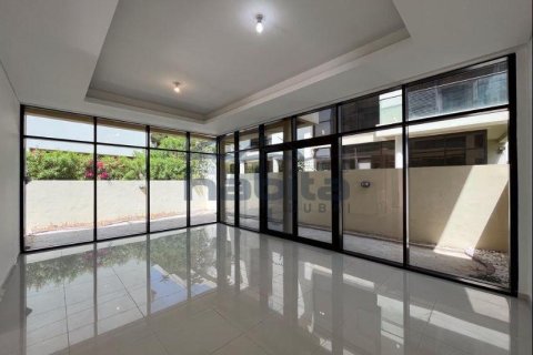 Квартира с 3 спальнями в Richmond, ОАЭ №35061