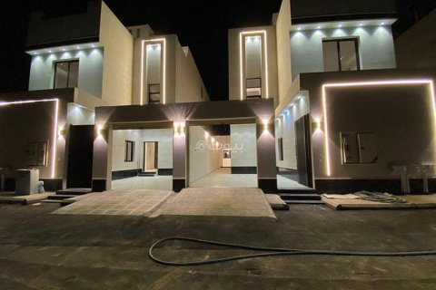 3 bedrooms Apartment in Riyadh, Saudi Arabia No. 99566