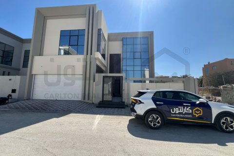 Вилла с 6 спальнями в Bani Jamra, Бахрейн №58630