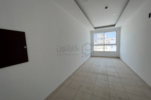 Здание 310м² в Sanad, Бахрейн №107110