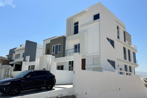 Квартира с 2 спальнями в Al Ansab, Оман №54721