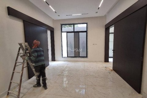 6 bedrooms Villa in Riyadh, Saudi Arabia No. 59923 10