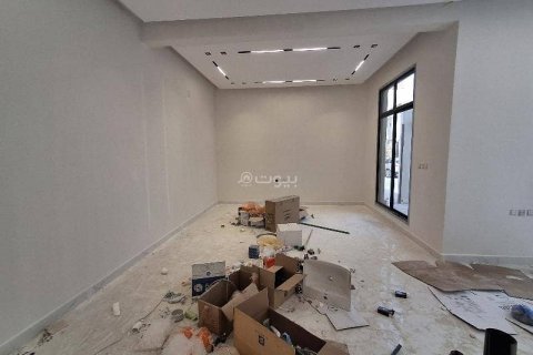 6 bedrooms Villa in Riyadh, Saudi Arabia No. 59923 7