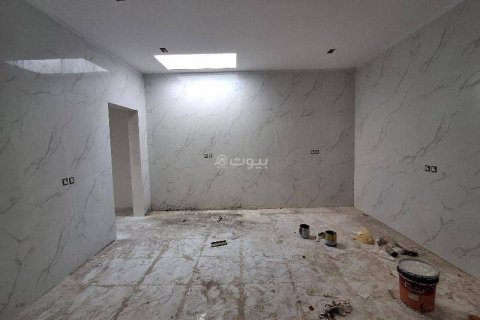 6 bedrooms Villa in Riyadh, Saudi Arabia No. 59923 11