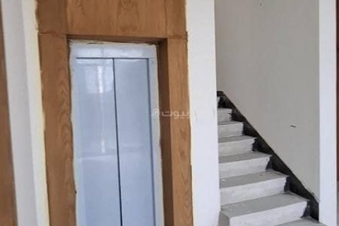 Villa de 5 chambres à Riyadh, Saudi Arabia No. 59955 3