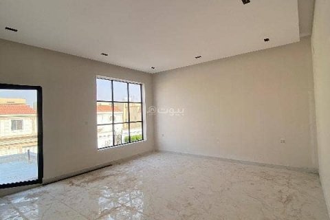 7 bedrooms Villa in Riyadh, Saudi Arabia No. 59953 10