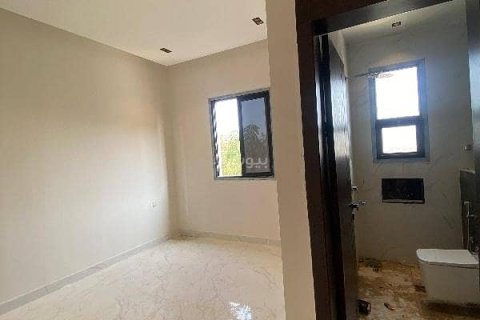 7 bedrooms Villa in Riyadh, Saudi Arabia No. 59953 12