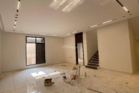 7 bedrooms Villa in Riyadh, Saudi Arabia No. 59953 6