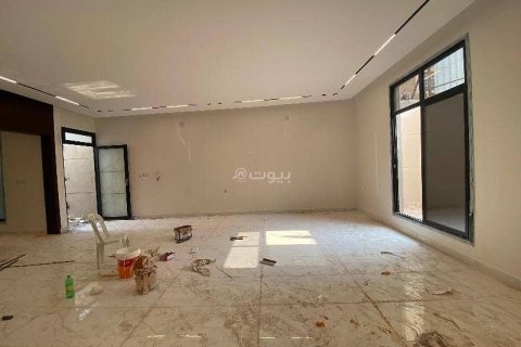 7 bedrooms Villa in Riyadh, Saudi Arabia No. 59953 5