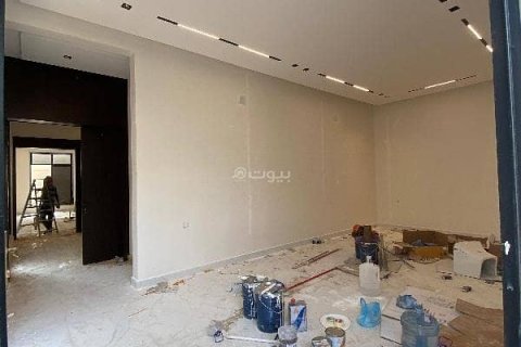 7 bedrooms Villa in Riyadh, Saudi Arabia No. 59953 3