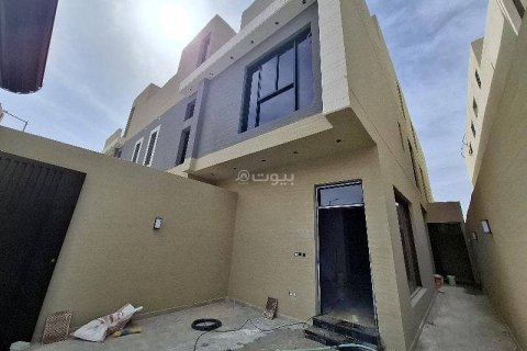 4 bedrooms Apartment in Riyadh, Saudi Arabia No. 59956