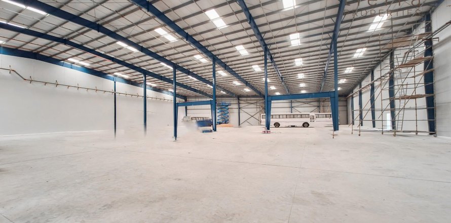 Warehouse de 3911.2m² en Al Quoz, UAE No. 46611