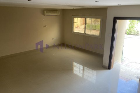 Villa de 3 dormitorios en Doha, Qatar No. 58281 5