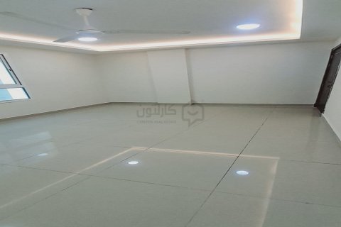 369m² Building in Al Hidd, Bahrain No. 107090 5