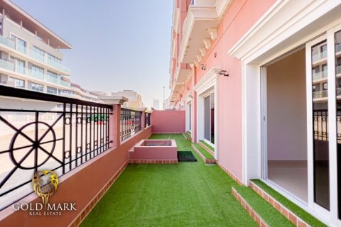 Квартира с 2 спальнями в Джумейра Вилладж Серкл, ОАЭ №29085