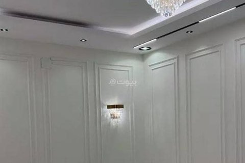 6 bedrooms Villa in Riyadh, Saudi Arabia No. 98677 3