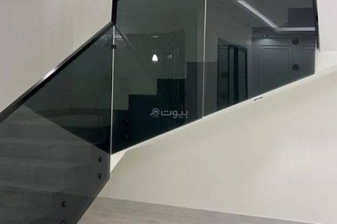 6 bedrooms Villa in Riyadh, Saudi Arabia No. 98677 14