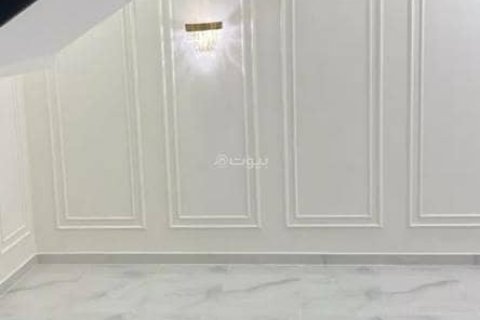 6 bedrooms Villa in Riyadh, Saudi Arabia No. 98677 9