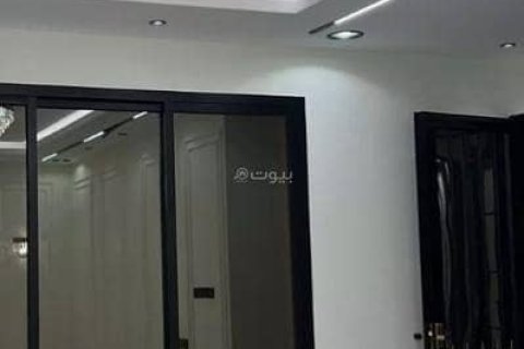 6 bedrooms Villa in Riyadh, Saudi Arabia No. 98677 4