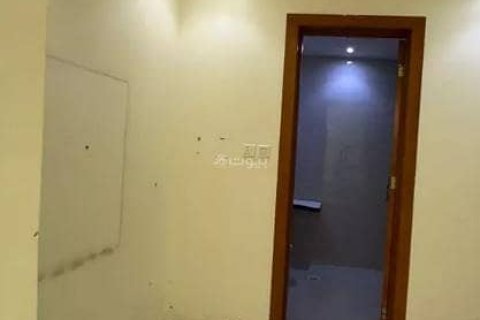 7 bedrooms Villa in Riyadh, Saudi Arabia No. 98681 9