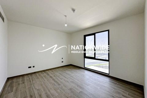 5 bedrooms Villa in Abu Dhabi, UAE No. 99171 17