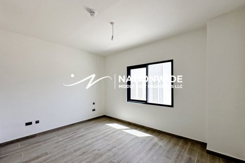 5 bedrooms Villa in Abu Dhabi, UAE No. 99171 14