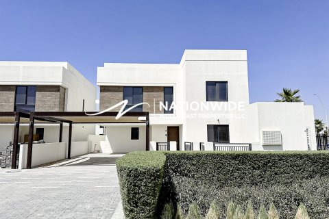 Villa de 5 dormitorios en Abu Dhabi, UAE No. 99171