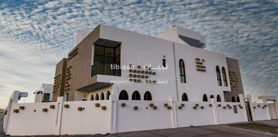 12 غرفة نوم Twin Villa في بوشر, عُمان رقم 53370