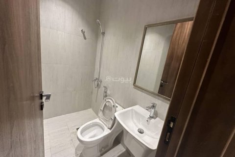 Villa de 5 dormitorios en Riyadh, Saudi Arabia No. 61749 15