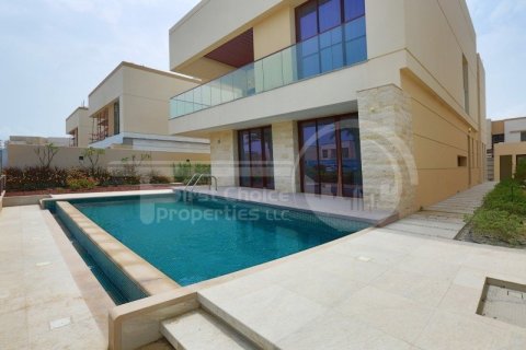 Villa de 5 chambres à Saadiyat Island, UAE No. 13156