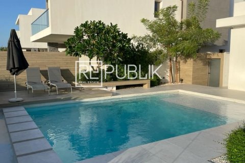 4 bedrooms Villa in THE REDWOODS Yas Island, UAE No. 96727