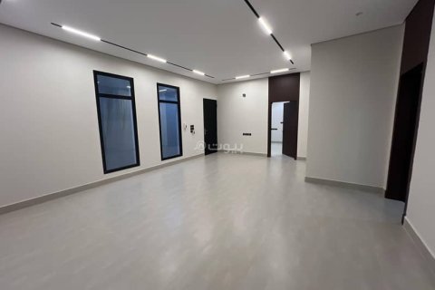 Apartment de 3 dormitorios en Riyadh, Saudi Arabia No. 69179 8