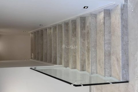 Villa de 4 dormitorios en Riyadh, Saudi Arabia No. 69182 21