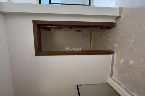 Villa de 4 dormitorios en Riyadh, Saudi Arabia No. 69182 27