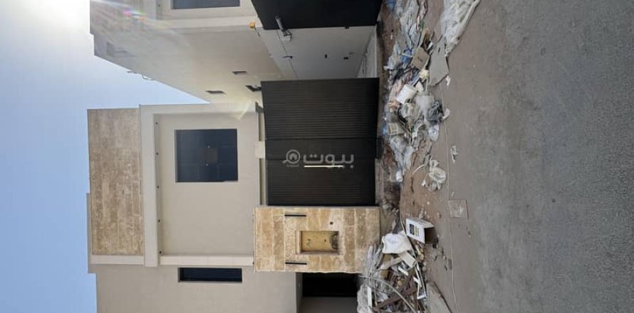 Villa de 4 dormitorios en Riyadh, Saudi Arabia No. 69182