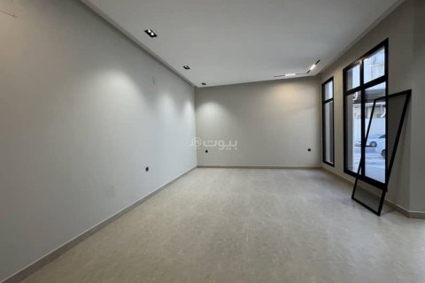 Villa de 5 dormitorios en Riyadh, Saudi Arabia No. 69183 7