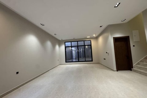 Villa de 5 dormitorios en Riyadh, Saudi Arabia No. 69183 11