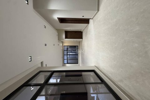 Villa de 5 dormitorios en Riyadh, Saudi Arabia No. 69183 12
