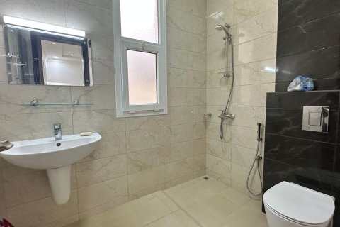 Villa Gemela de 7 dormitorios en As Sib, Oman No. 67566 13