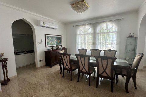 Villa de 5 chambres à Muscat, Oman No. 67568 5