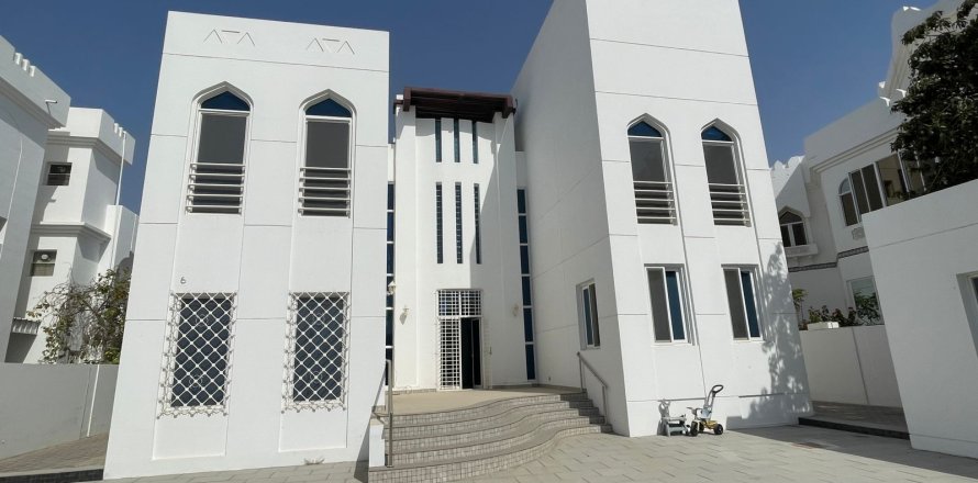Villa de 5 chambres à Muscat, Oman No. 67567