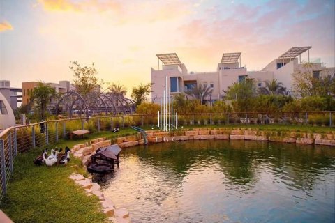4 bedrooms Villa on the Yas Island, UAE No. 76704