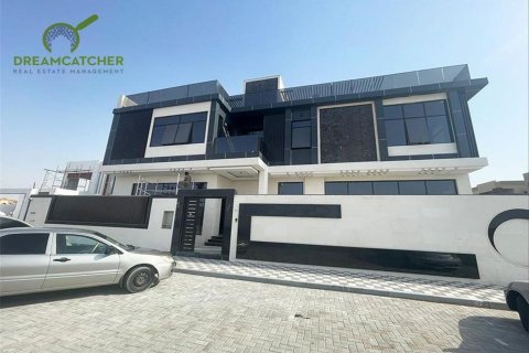 4 bedrooms Villa in Ajman, UAE No. 34157