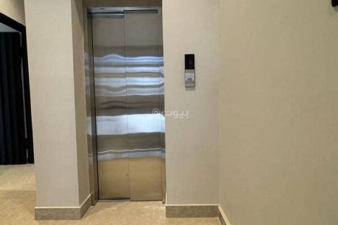 4 bedrooms Apartment in Riyadh, Saudi Arabia No. 61549