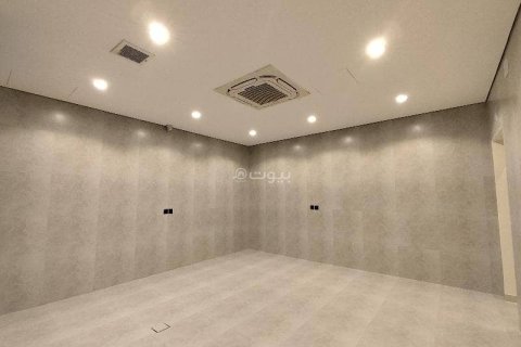 Villa de 6 dormitorios en Riyadh, Saudi Arabia No. 61547 12