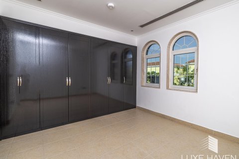 3 bedrooms Villa in Legacy, UAE No. 48714 21